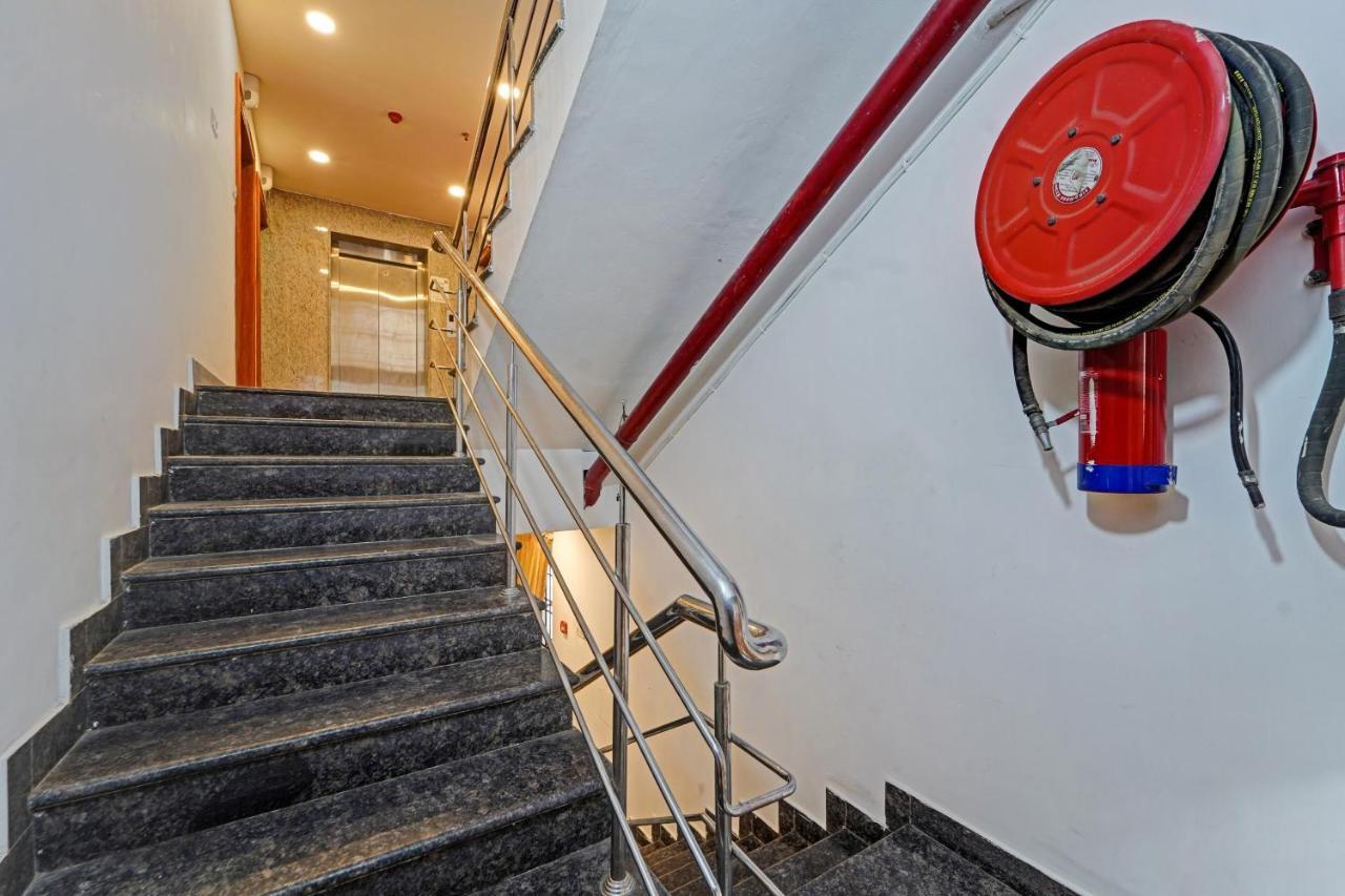 Hotel O J2 Service Apartment Chennai Esterno foto