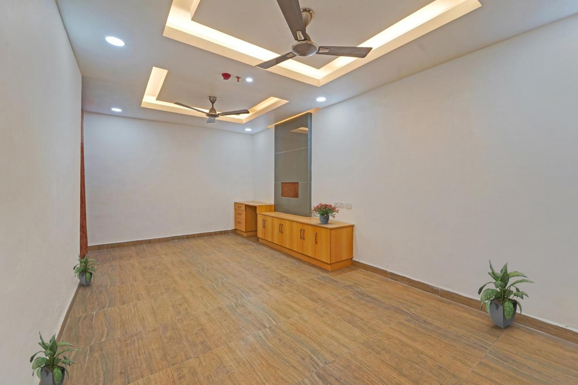 Hotel O J2 Service Apartment Chennai Esterno foto