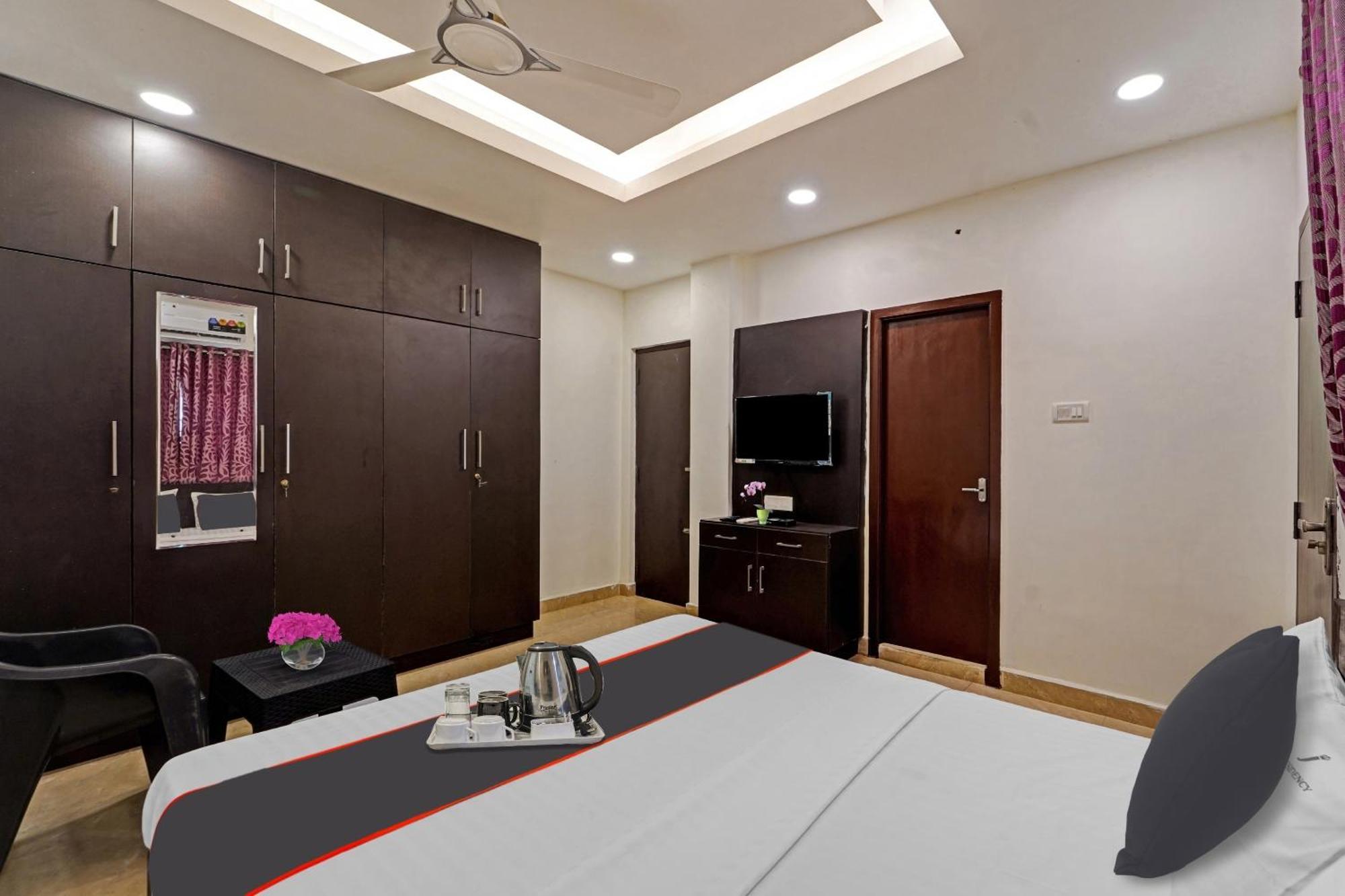 Hotel O J2 Service Apartment Chennai Esterno foto