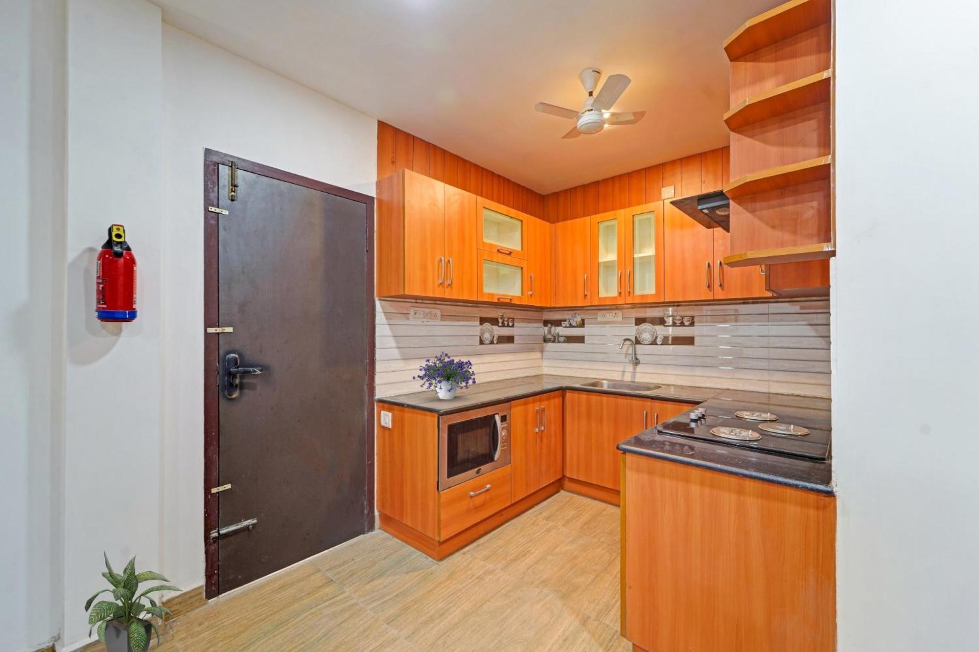 Hotel O J2 Service Apartment Chennai Esterno foto