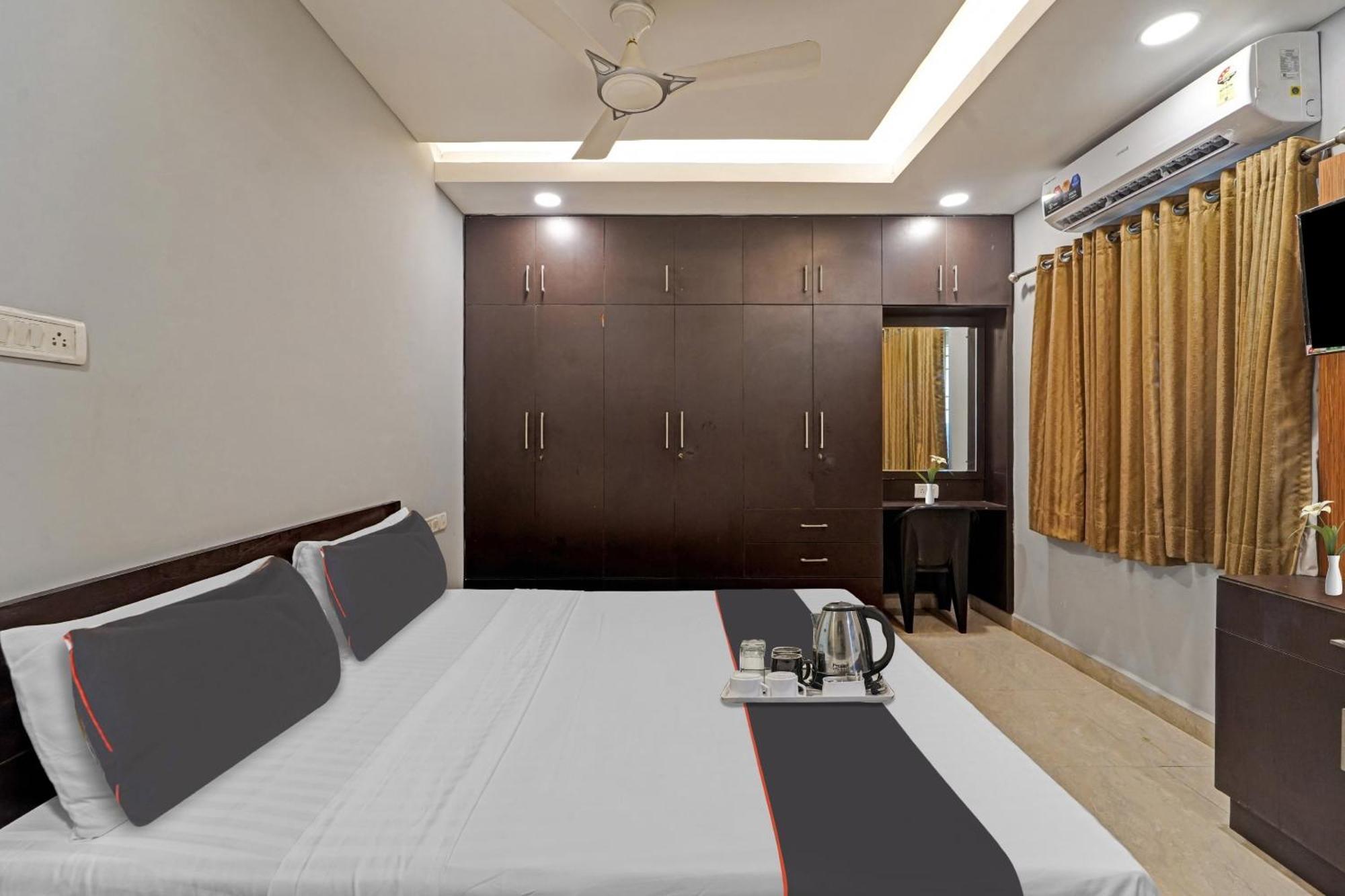 Hotel O J2 Service Apartment Chennai Esterno foto